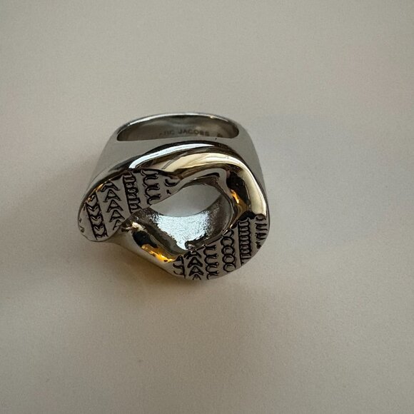NWT Marc Jacobs Monogram Chain Link rin in silver tone metal - Picture 2 of 8
